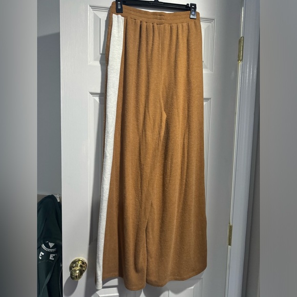 Project Social T crop top and wide leg lounge set size medium - Picture 6 of 8